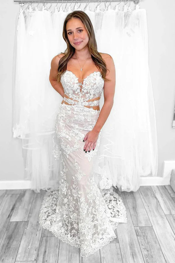 Strapless Elegant Mermaid Wedding Dress With Lace Appliques