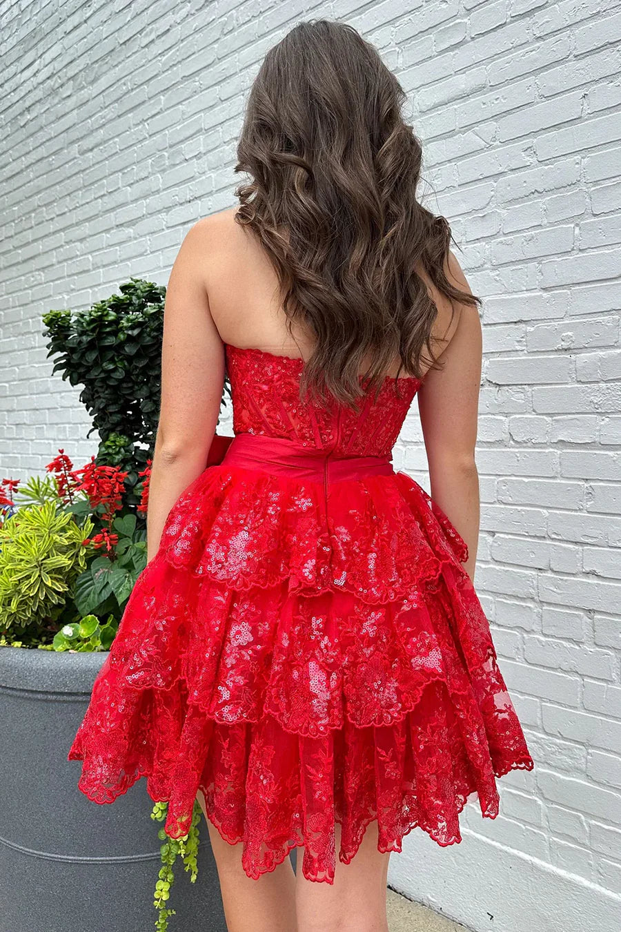 Strapless Sweetheart Tiered A-Line Sequins Appliques Homecoming Dress with Bow