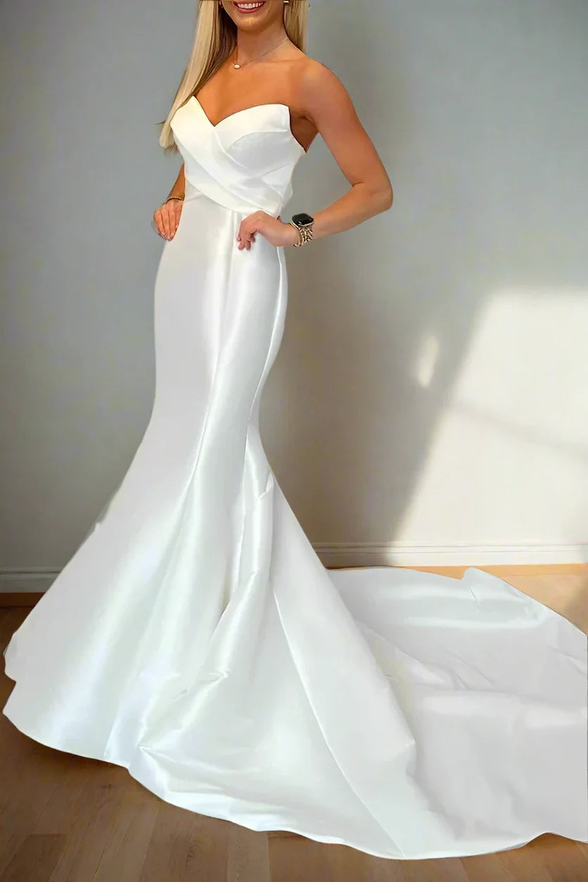 Strapless Satin Wedding Dresses with Sweetheart Neck, Mermaid Silhouette and Buttoned Train Bridal Gown