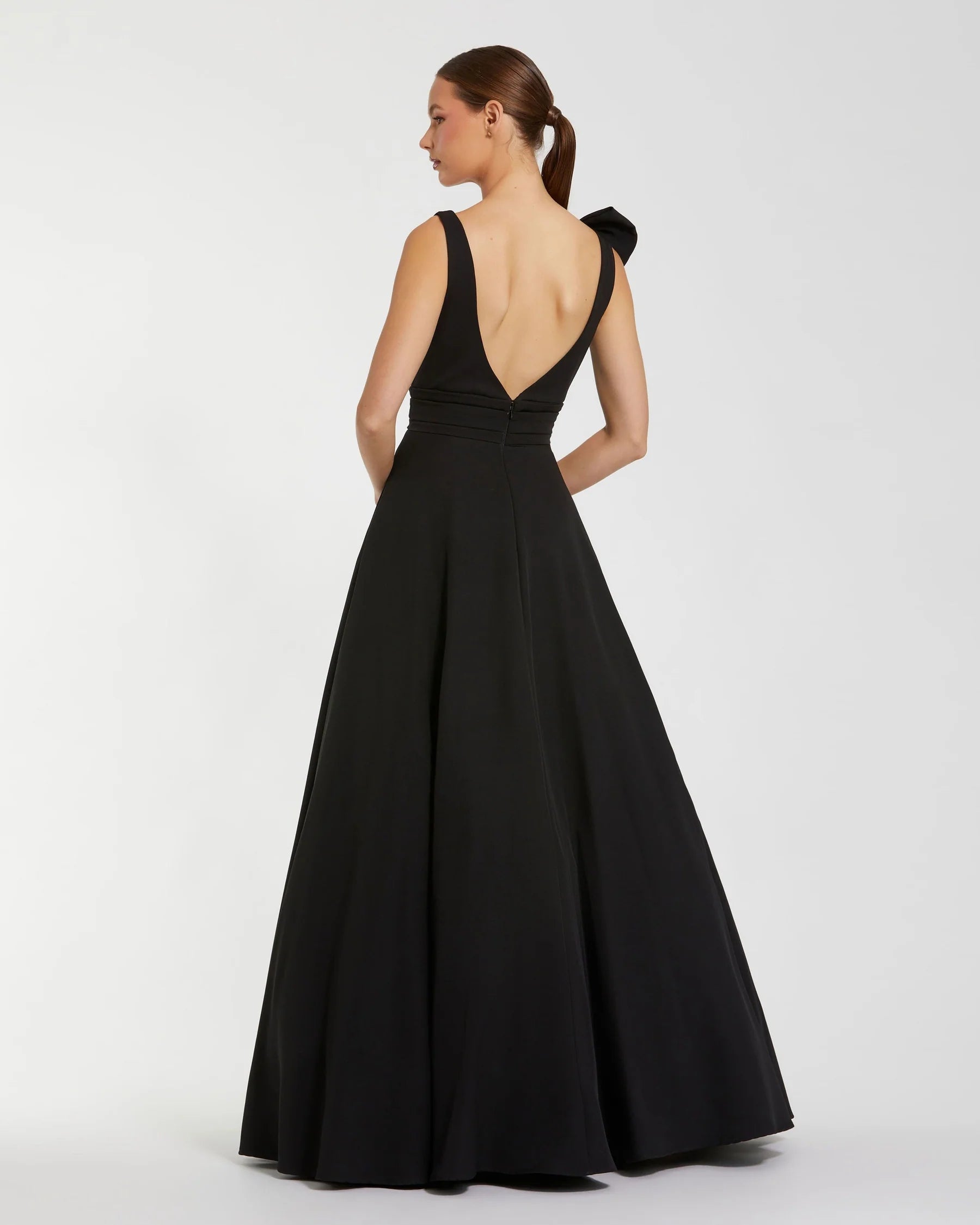 Structured crepe ballgown V-neck sleeveless bow-detail open-back floor-length evening dresses