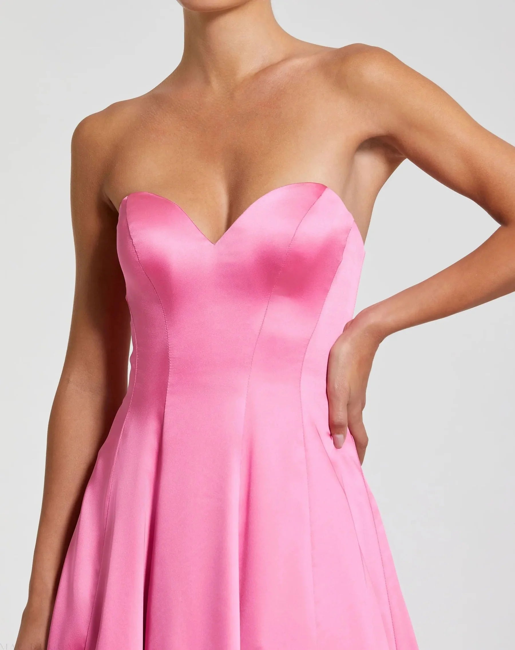 Structured satin ballgown sweetheart strapless bow-back floor-length evening dresses