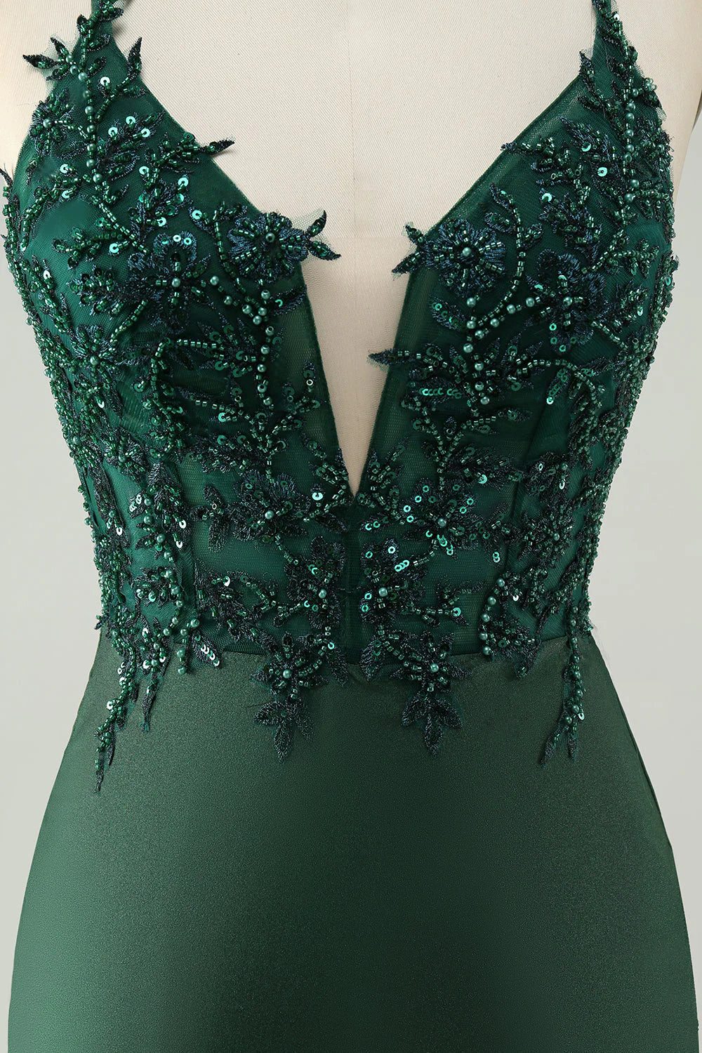 Stylish Dark Green Bodycon V Neck Short Homecoming Dress with Beading