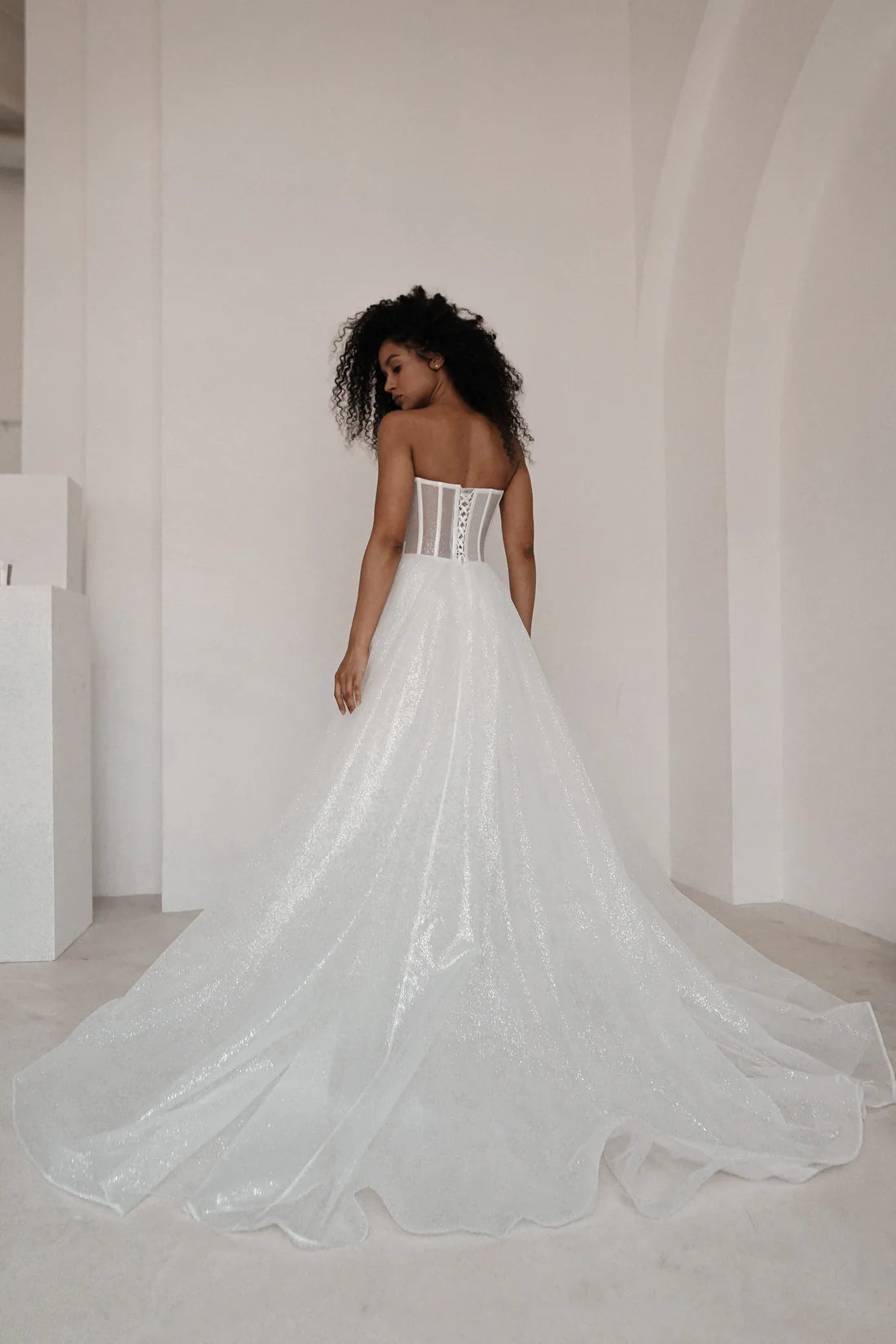 Sweetheart Corset Glitter Ballgown Wedding Dress Detachable Puff Sleeves Lace-Up Back Train Bridal Gown