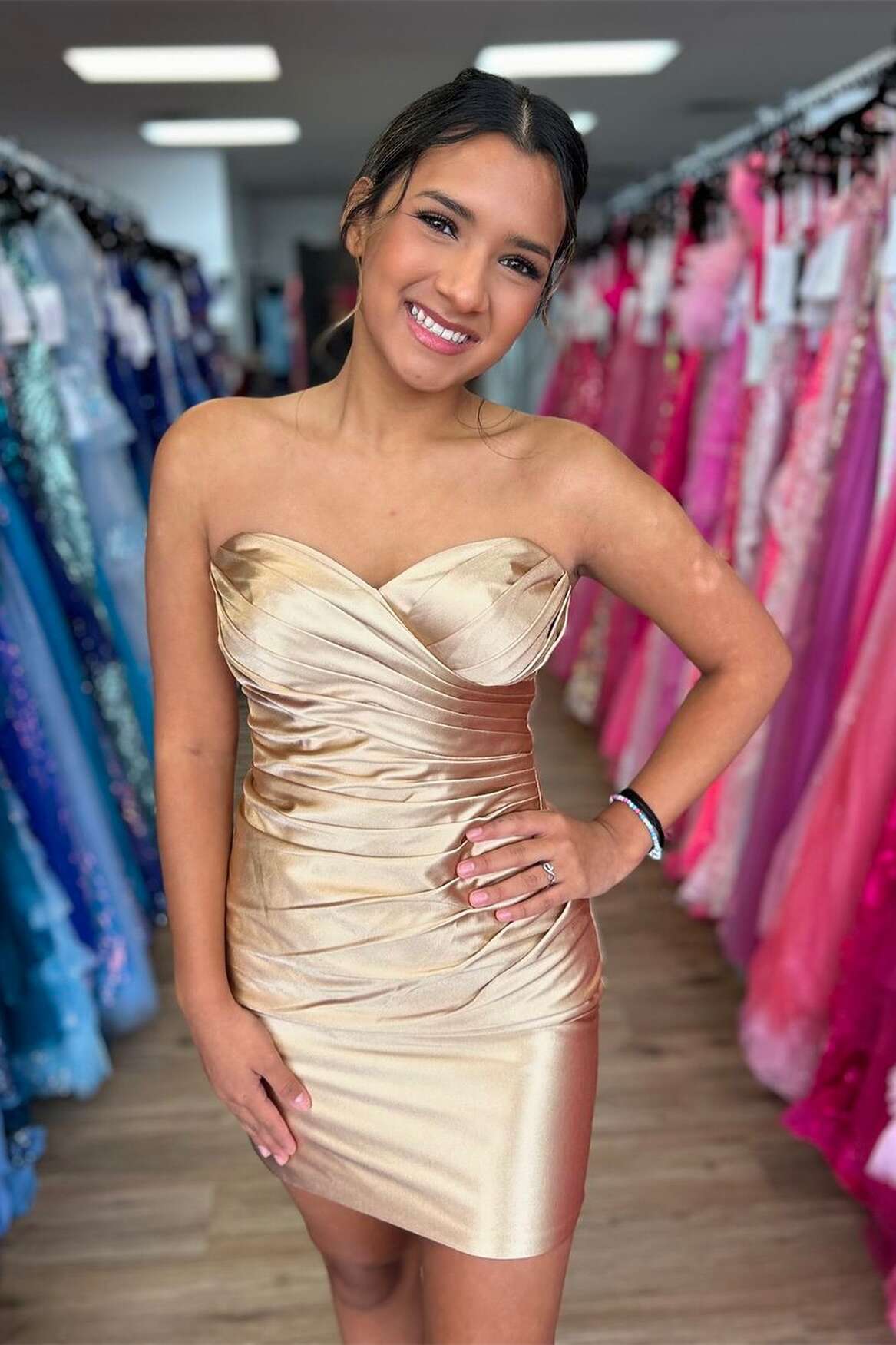 Sweetheart Golden Ruched Bodycon Short Unique Design Full Of Charm Homecoming Dresses