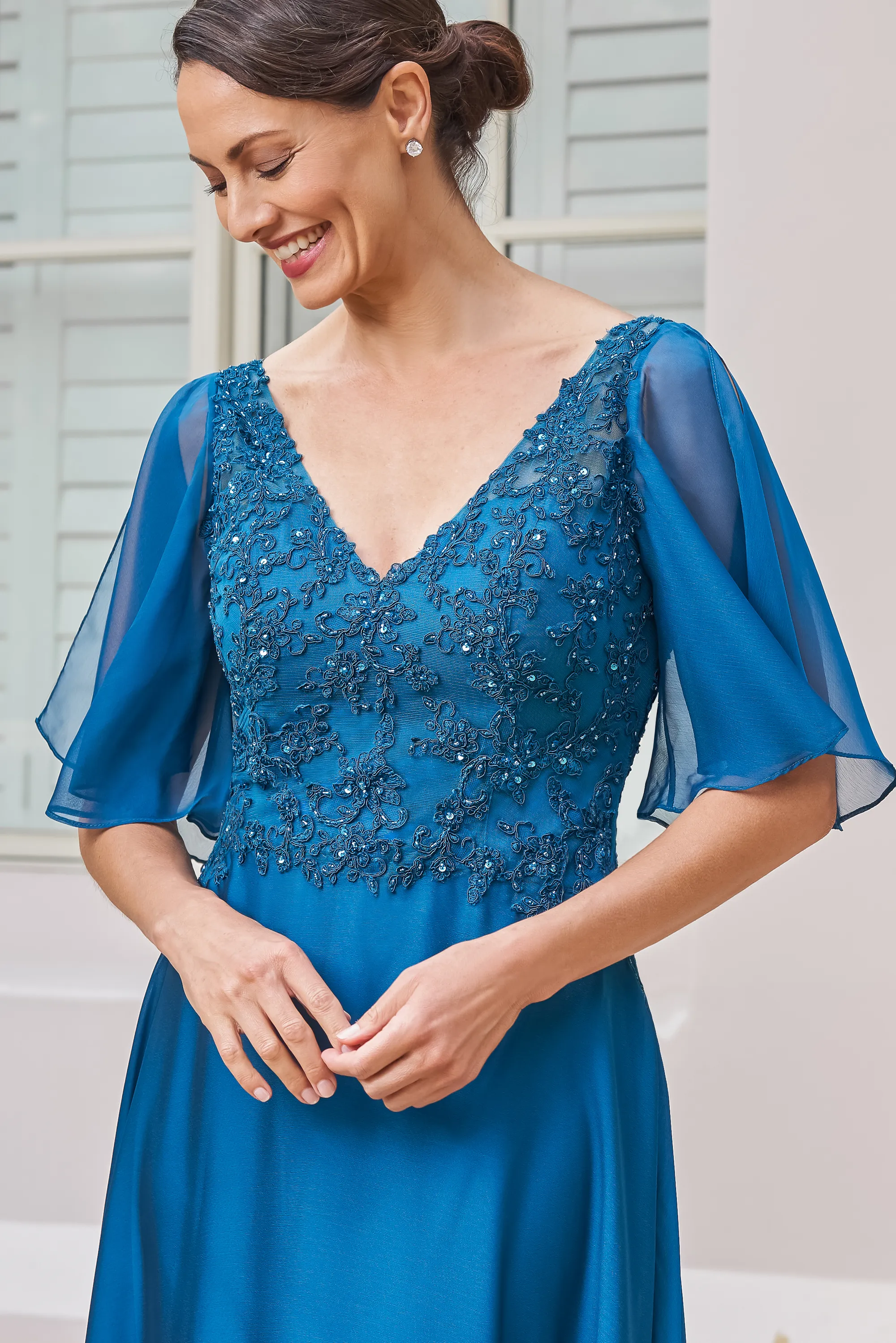 Vibrant Teal Chiffon V-Neck Floral Beaded Lace Flutter Sleeve A-Line Mother of the Bride Dress
