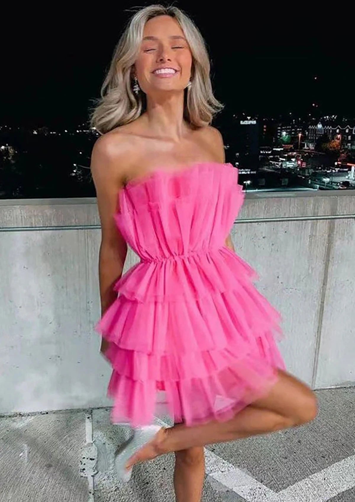Vibrant Tulle A-Line Strapless Sweetheart Sleeveless Open Back Short Tiered Homecoming Dresses