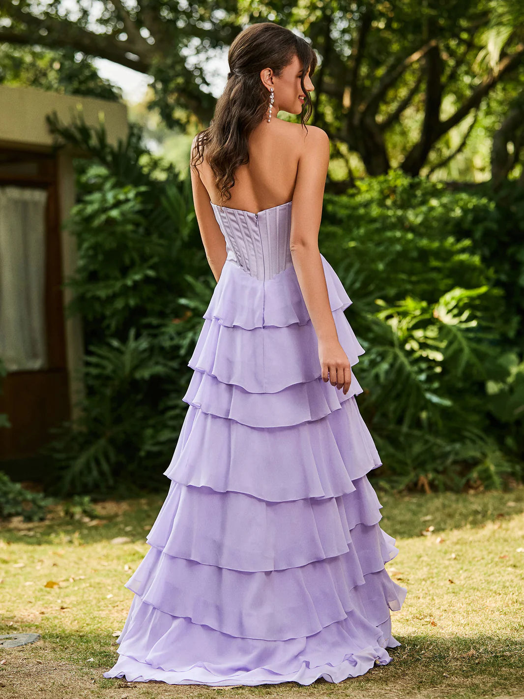 Whimsical A-Line Strapless Sweetheart Closed Back Floor-Length Evening Dresses