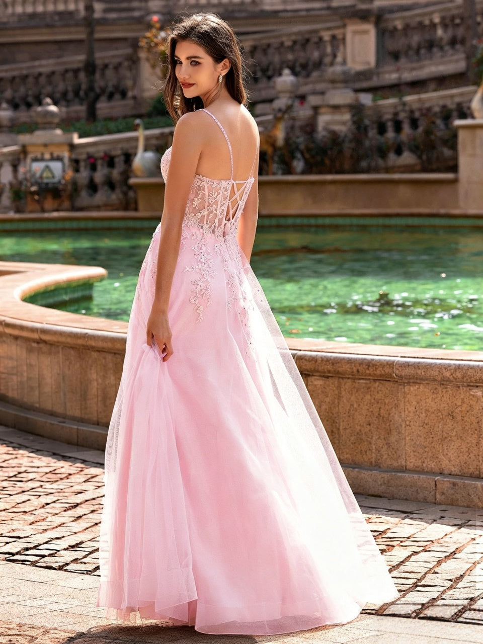 Whimsical Lace-Appliqued Tulle A-Line Plunge-Neck Floor Length Evening Dress