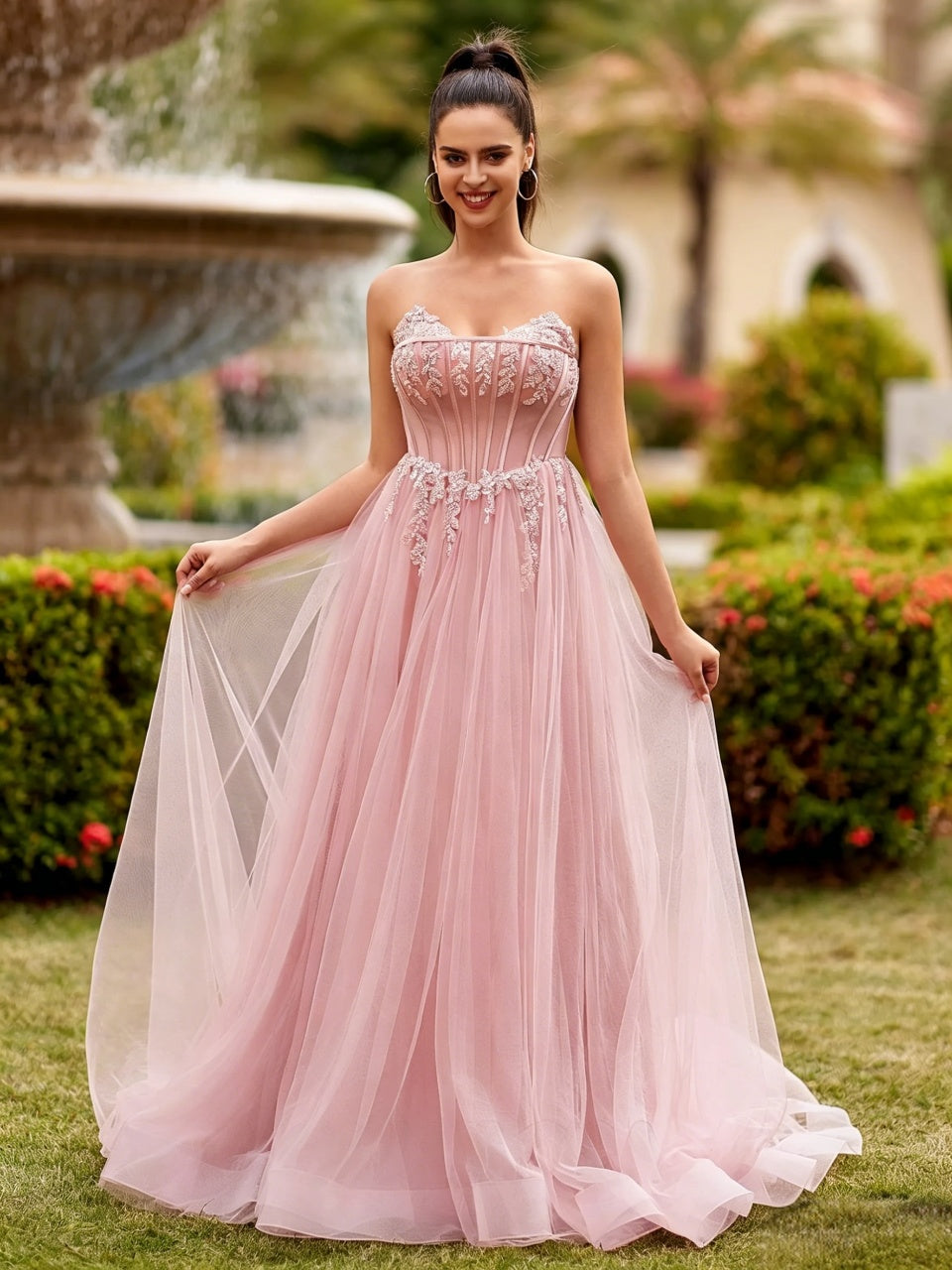 Whimsical Lace-Appliqued Tulle Strapless Corset Floor Length Evening Dress