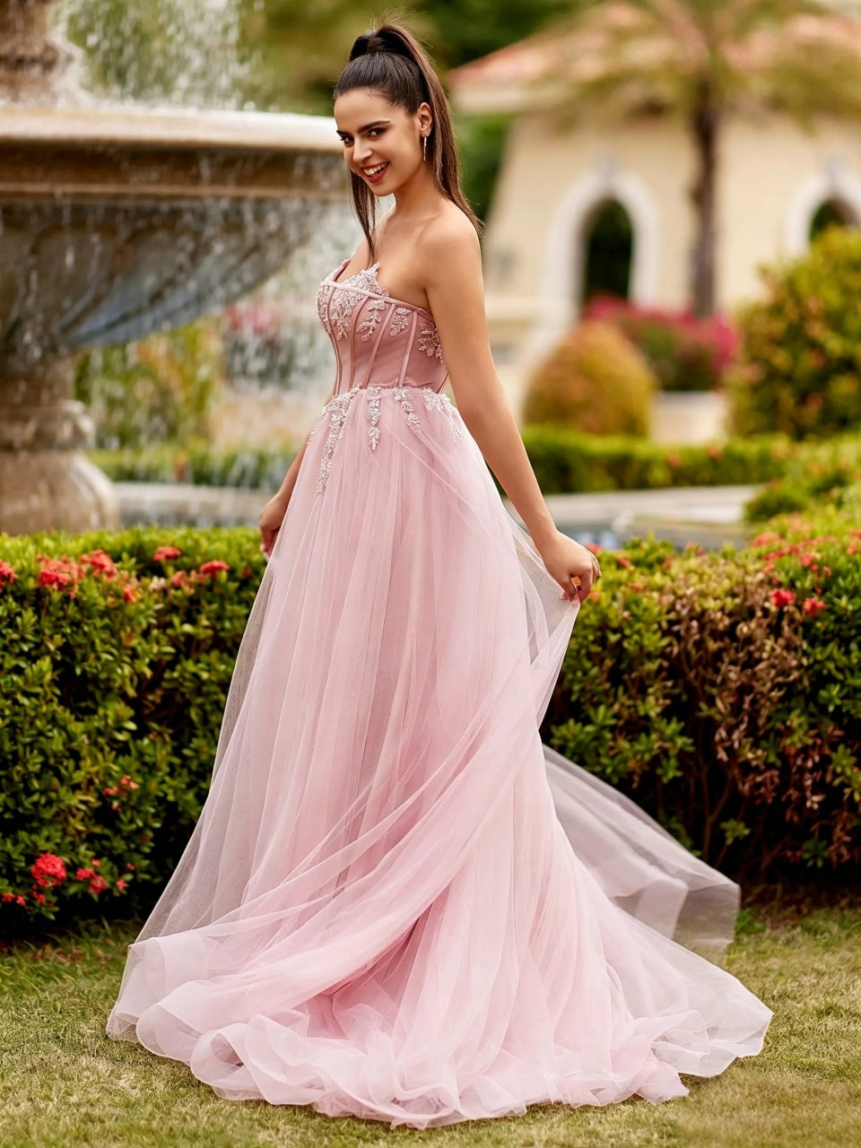Whimsical Lace-Appliqued Tulle Strapless Corset Floor Length Evening Dress