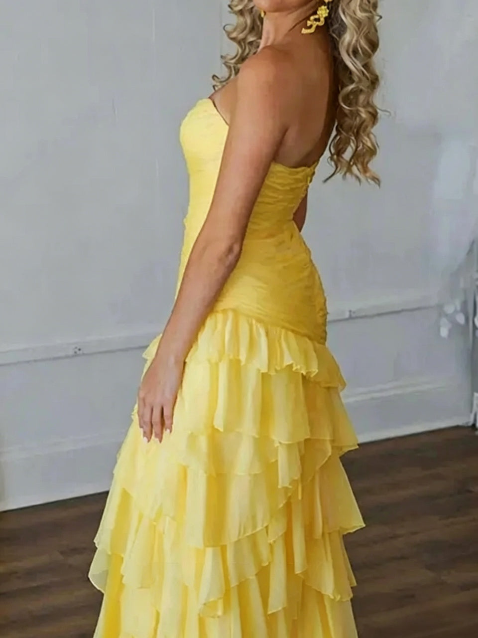 Whimsical Tiered Chiffon Strapless Sweetheart-Neck Floor Length Evening Dress