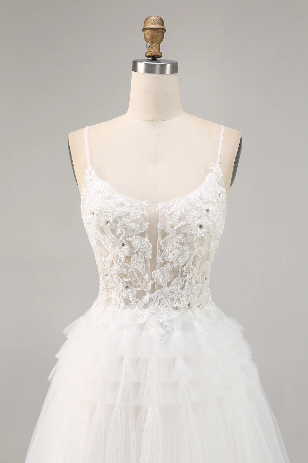 White A-Line Spaghetti Straps Tulle Short Homecoming Dress with Sequins