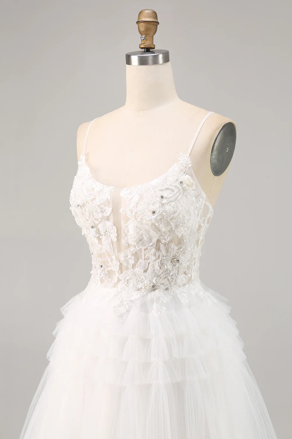 White A-Line Spaghetti Straps Tulle Short Homecoming Dress with Sequins