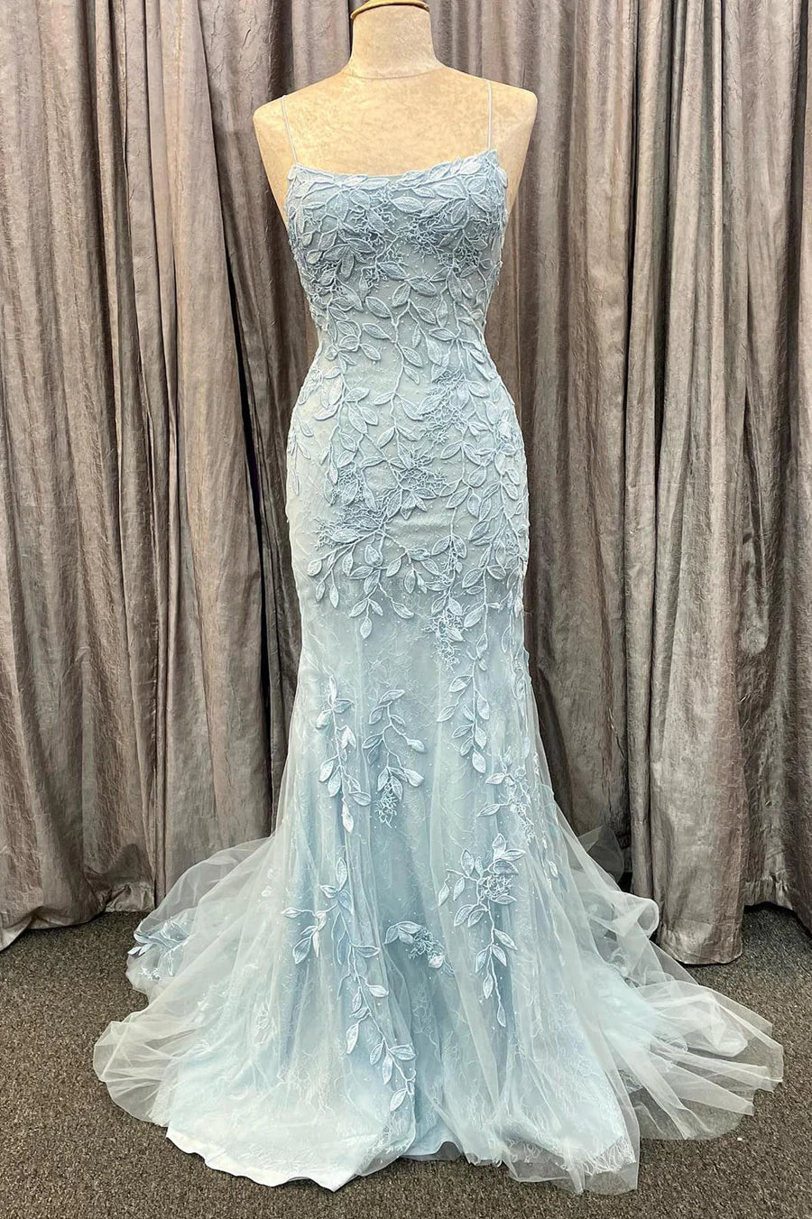 Spaghetti Straps Lace Appliques Sleeveless Mermaid Long Prom Dress