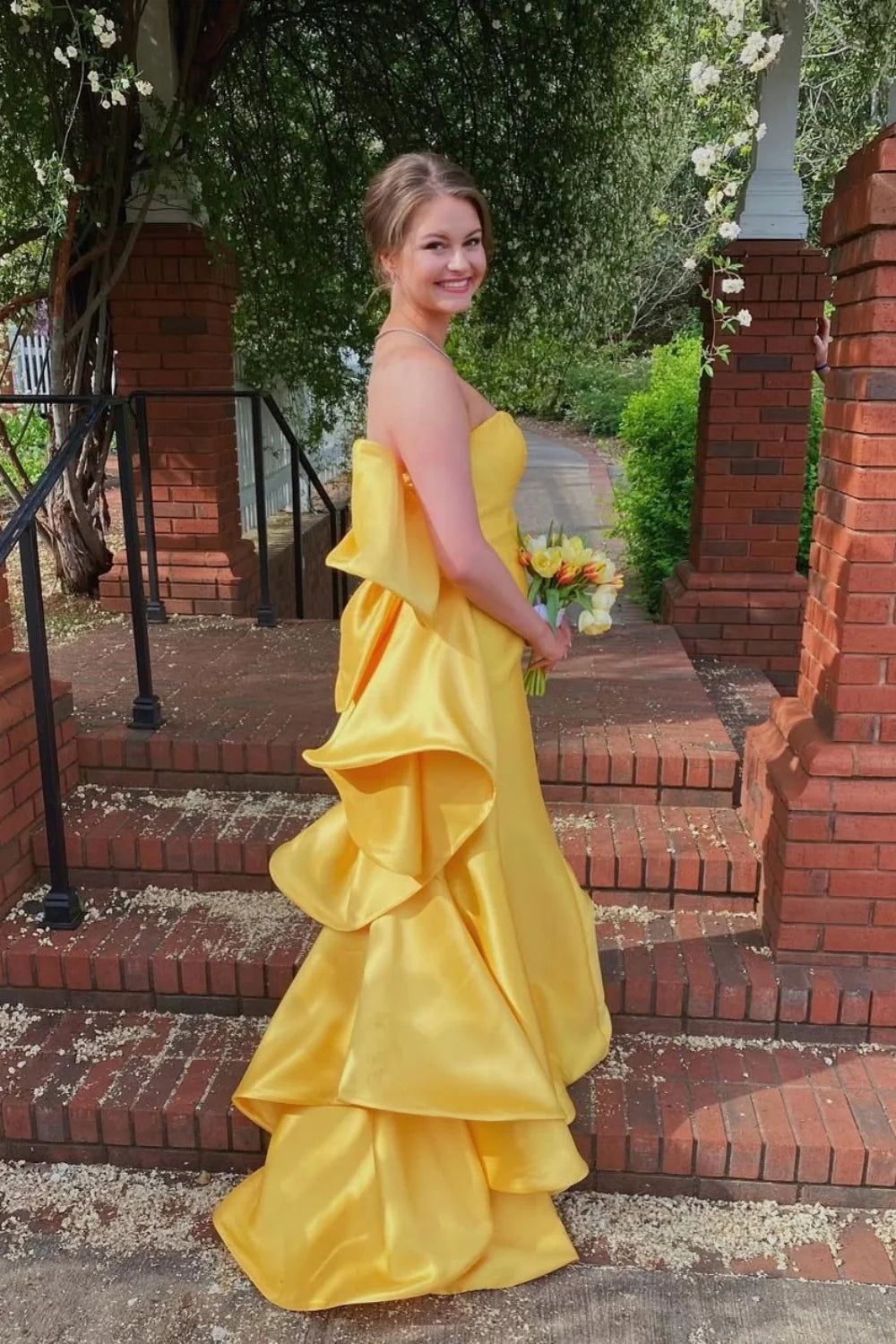 Strapless Yellow Back Bow Long Full Of Charm Prom Dresses